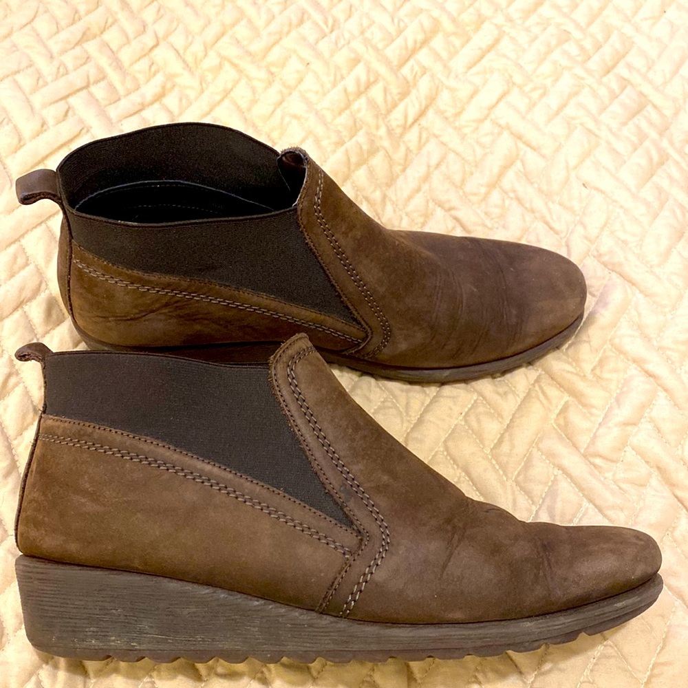 The Flexx slip-on bootie